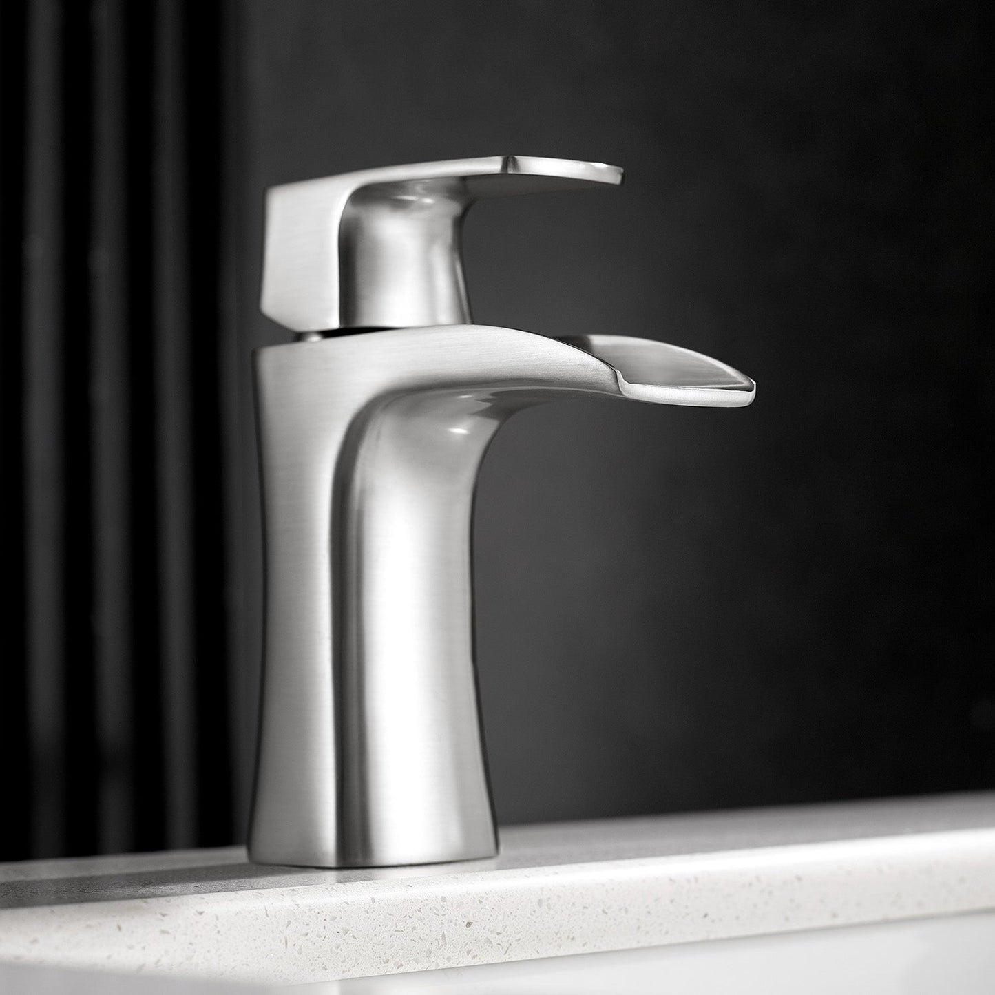 Alessandra Single-Lever Vessel Bathroom Faucet