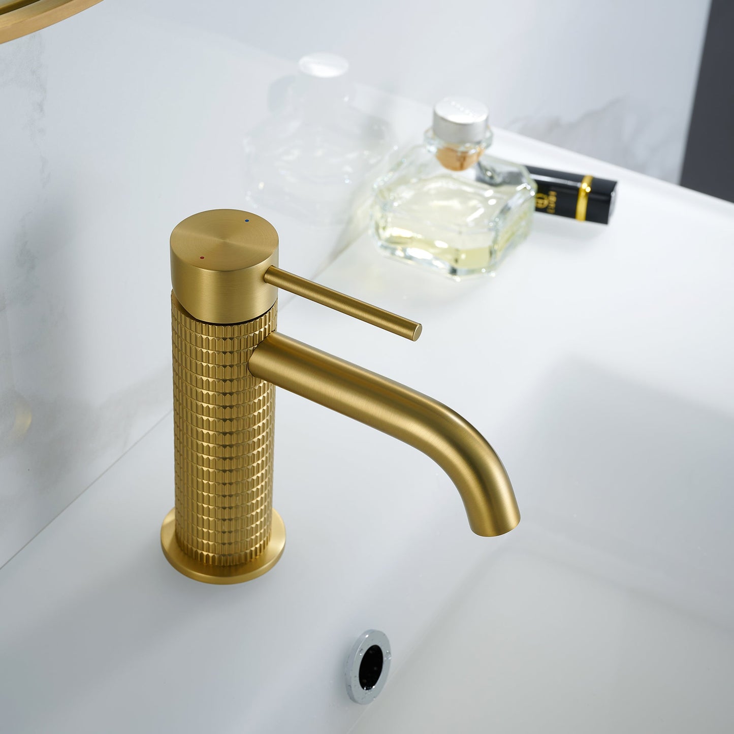 Mendavia Single-Handle Basin Bathroom Faucet in Brushed Gold