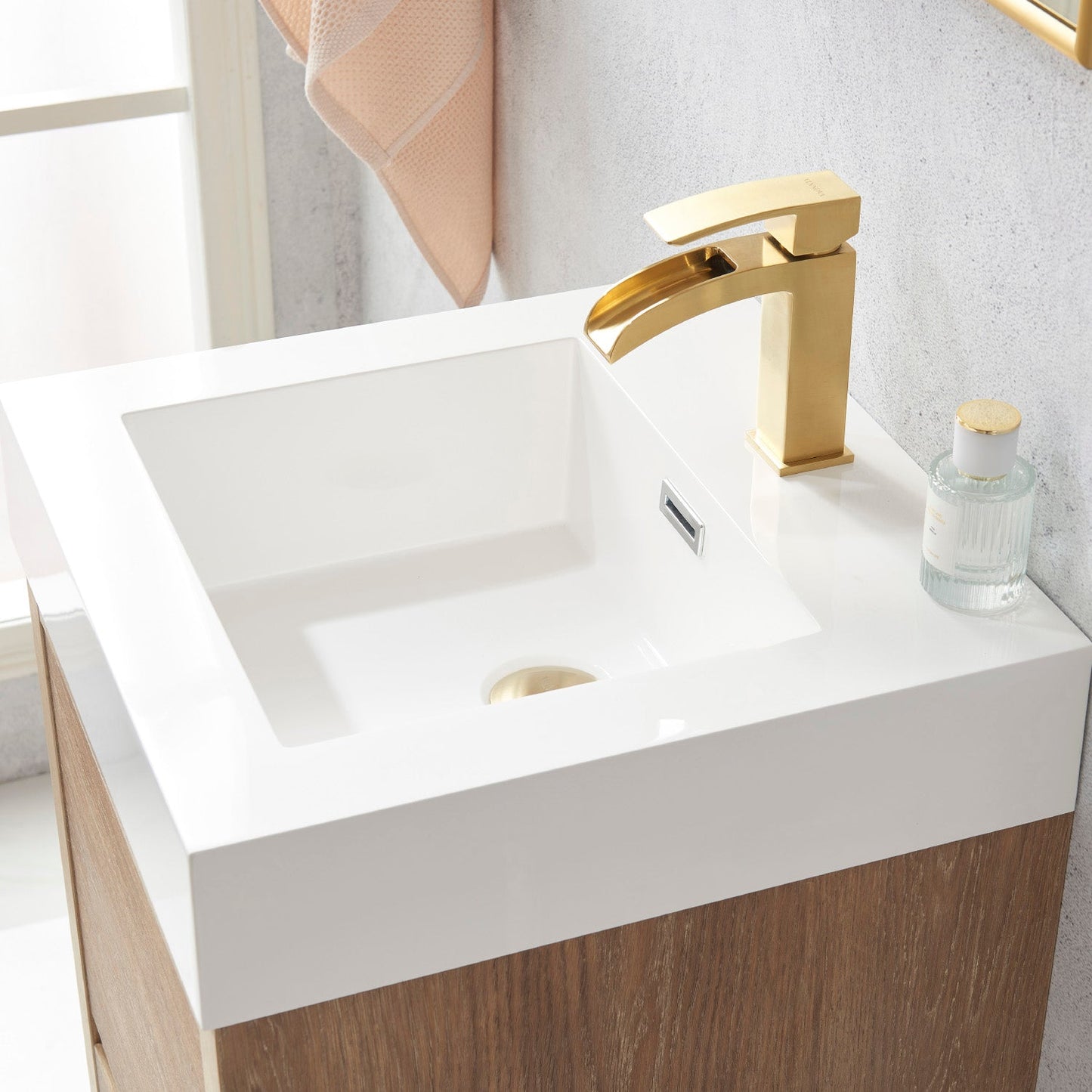 Huesca 18" Single Sink Bath Vanity in North American Oak with White Composite Integral Square Sink Top