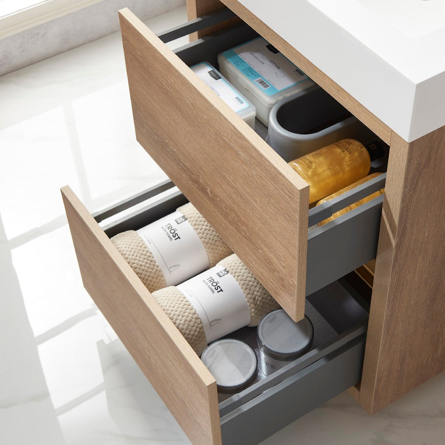 Huesca 24" Single Sink Bath Vanity in North American Oak with White Composite Integral Square Sink Top