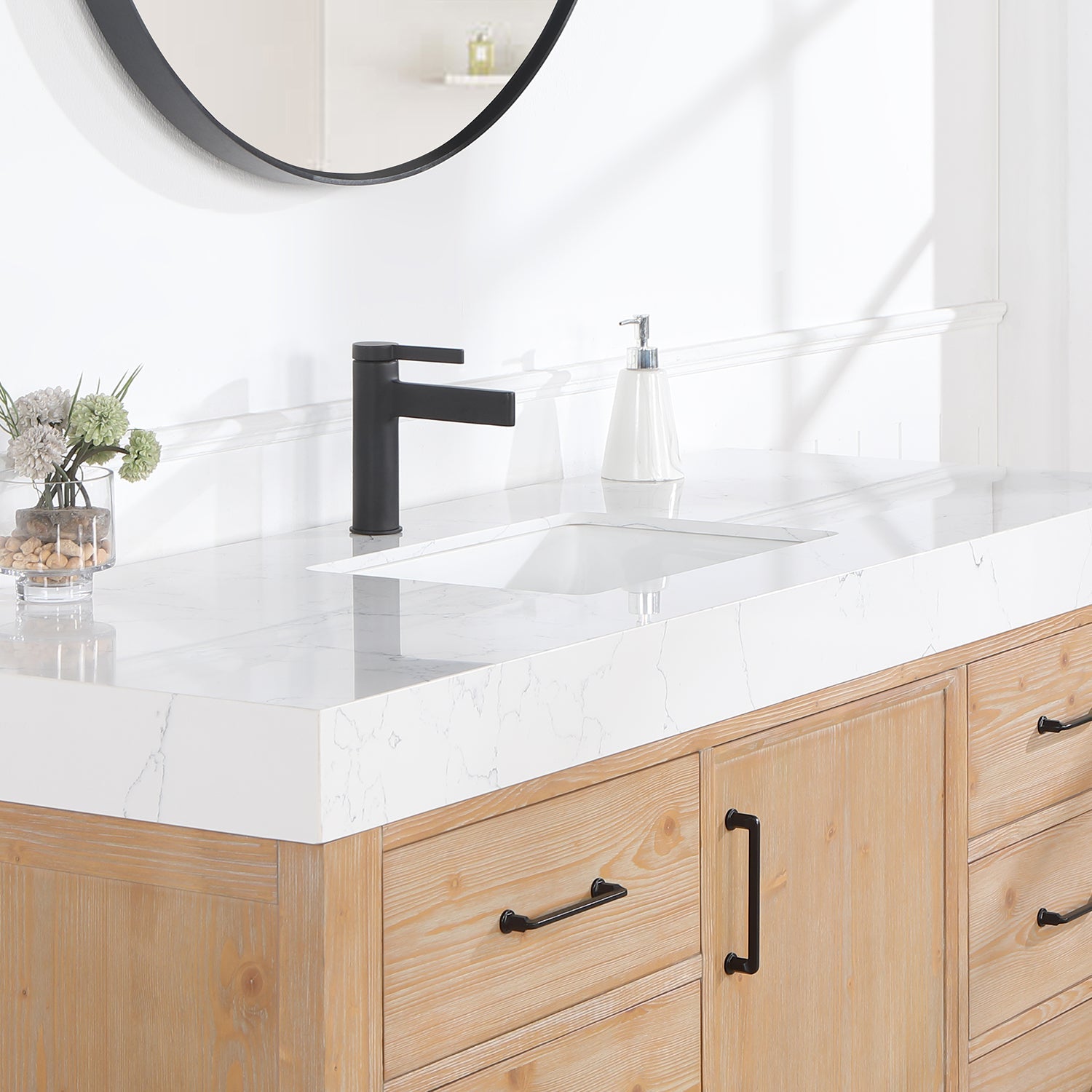 León 60in. Free-standing Single Bathroom Vanity in Fir Wood Brown with Composite top in Lightning White