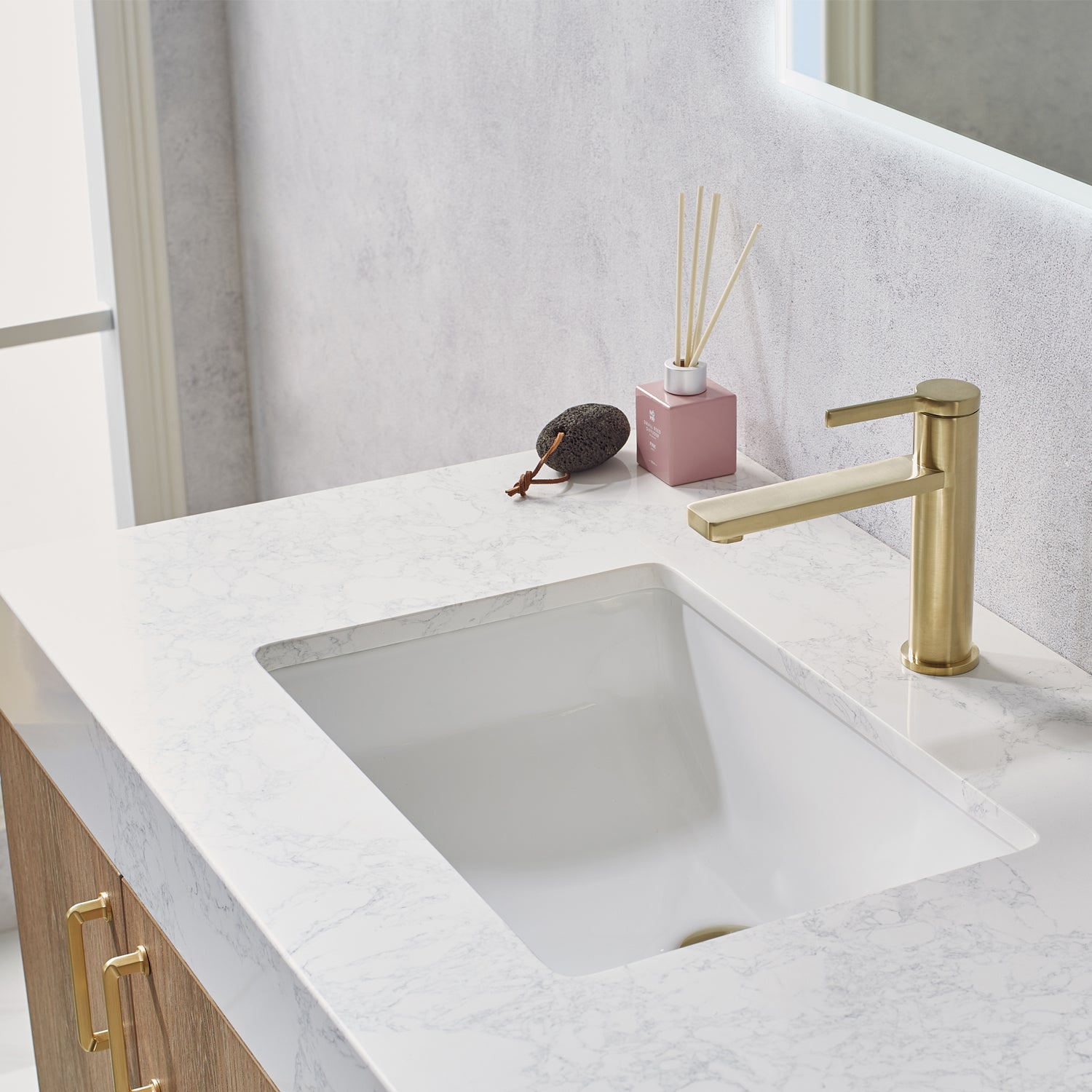 Alistair 36" Single Vanity in North American Oak with White Grain Stone Countertop