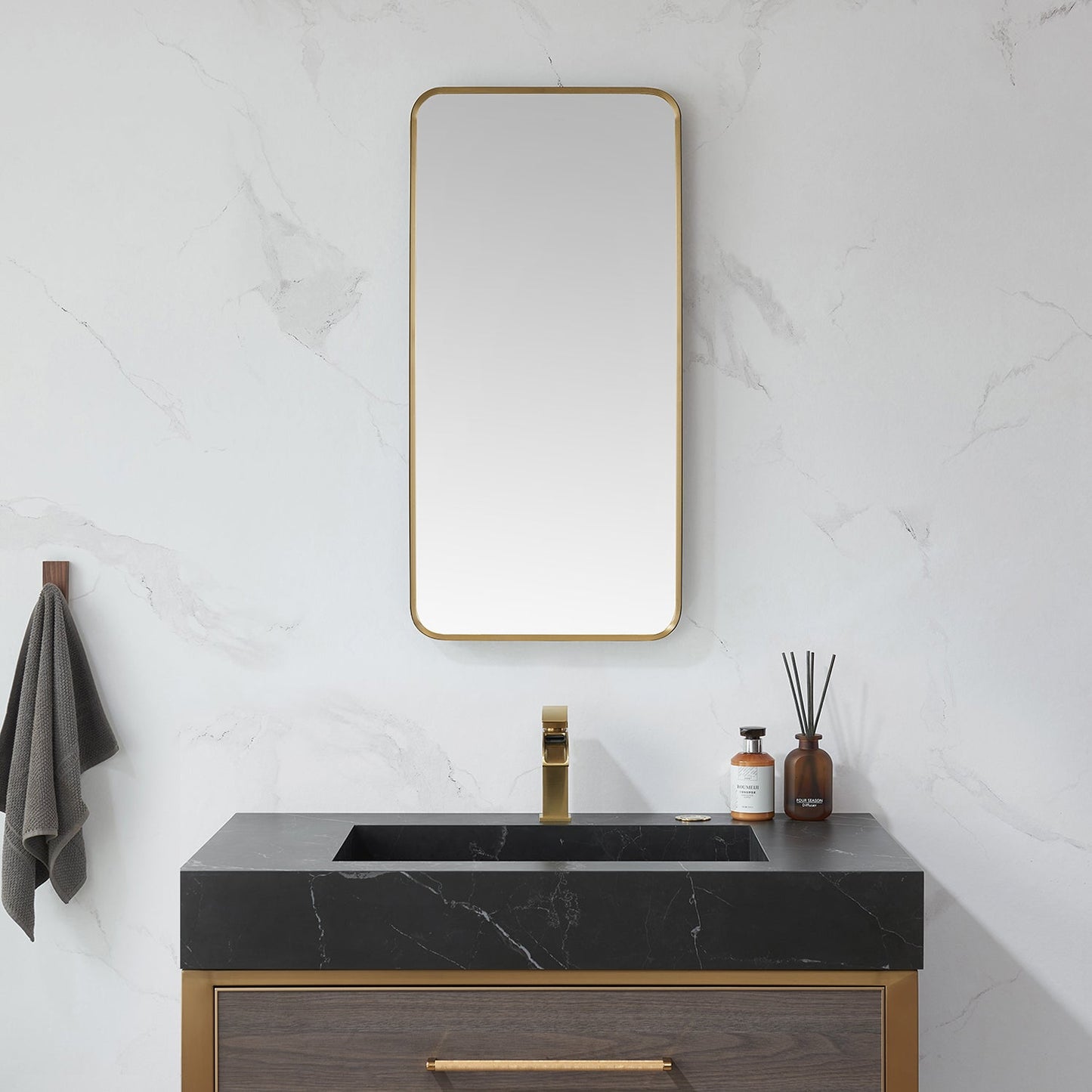 Mutriku 18 in. W x 36 in. H Rectangle Metal Wall Mirror in Brushed Gold
