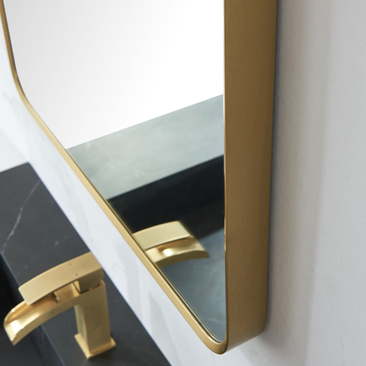 Mutriku 24 in. W x 36 in. H Rectangle Metal Wall Mirror in Brushed Gold
