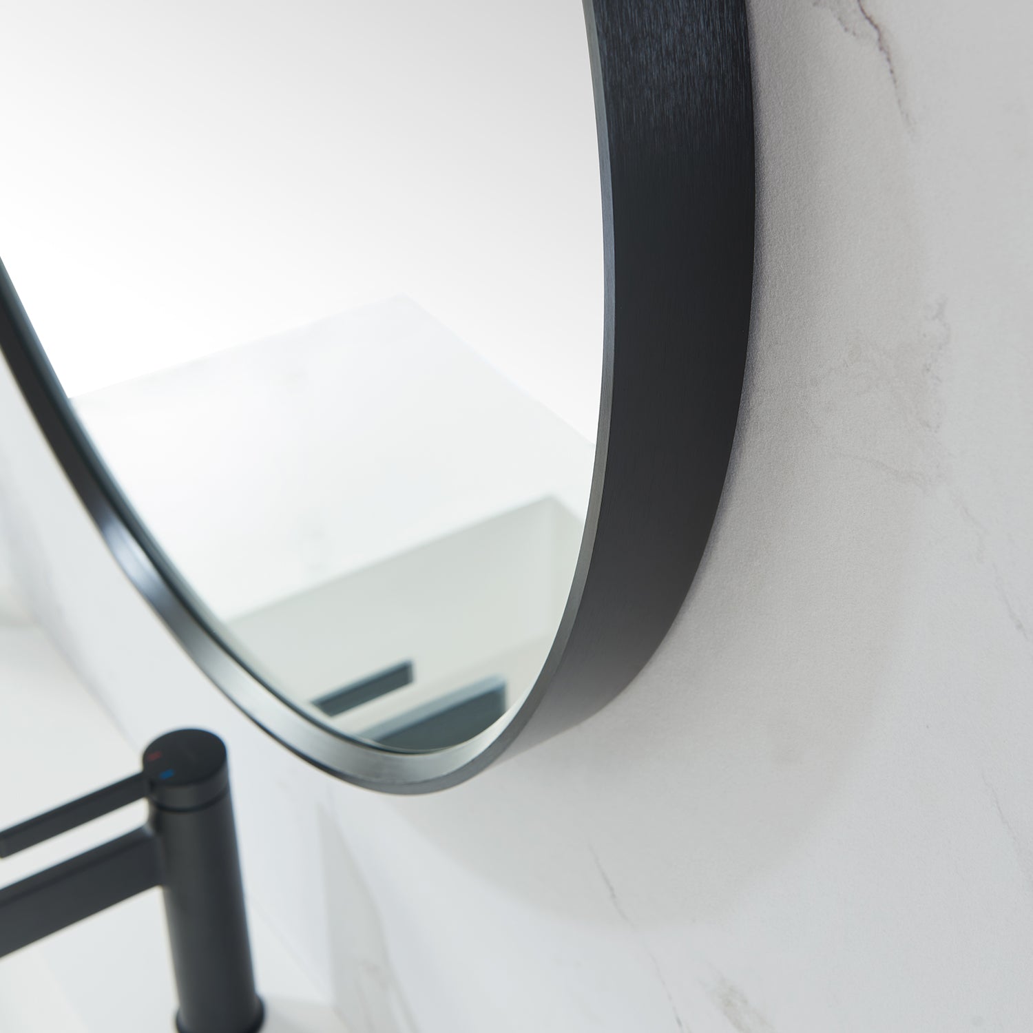 Cascante 32 in. W x 32 in. H Round Metal Wall Mirror in Brushed Black